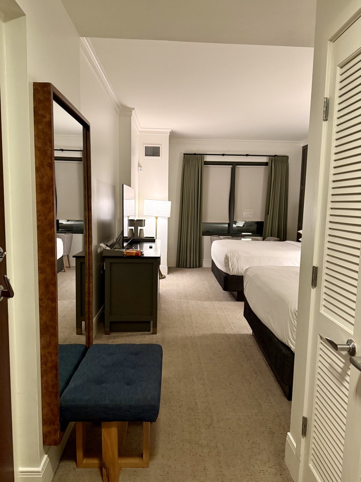 Andaz Savannah entrance