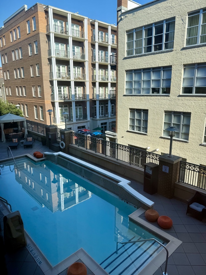 Andaz Savannah pool area